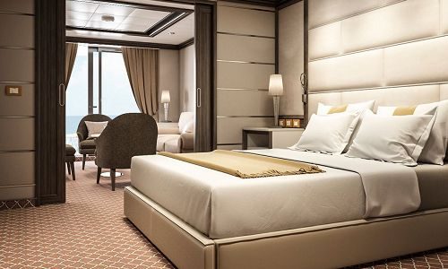 Schlafzimmer mit Blick in Wohnzimmer und Veranda auf dem Luxuskreuzfahrtschiff Silver Moon der Reederei Silversea