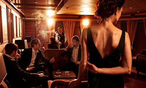 Connoisseur´s Corner auf dem Silversea Luxuskreuzfahrtschiff Silver Muse