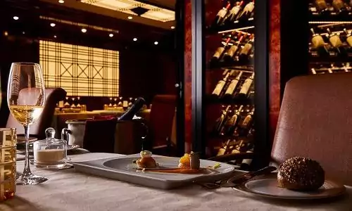 Restaurant La Dame auf dem Silversea Luxuskreuzfahrtschiff Silver Muse