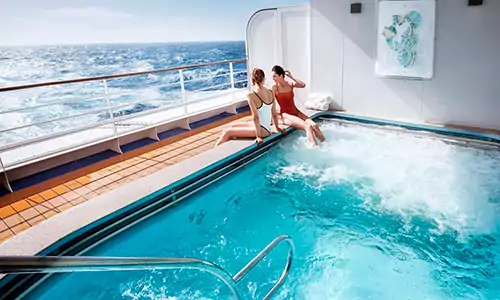 Zagara Spa mit Jacuzzi auf dem Silversea Luxuskreuzfahrtschiff Silver Muse