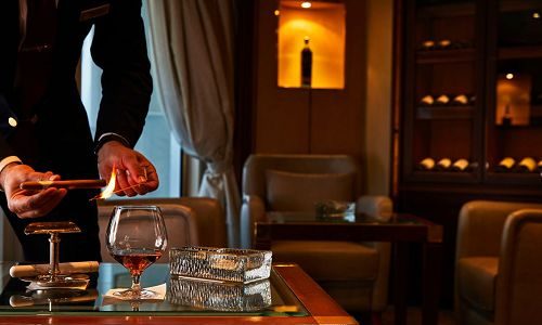 Connoisseurs Corner auf dem Luxuskreuzfahrtschif Silver Wind der Reederei Silversea