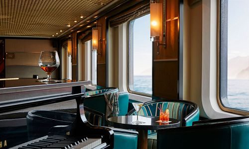 Dolce Vita Bar und Piano auf dem Luxuskreuzfahrtschif Silver Wind der Reederei Silversea