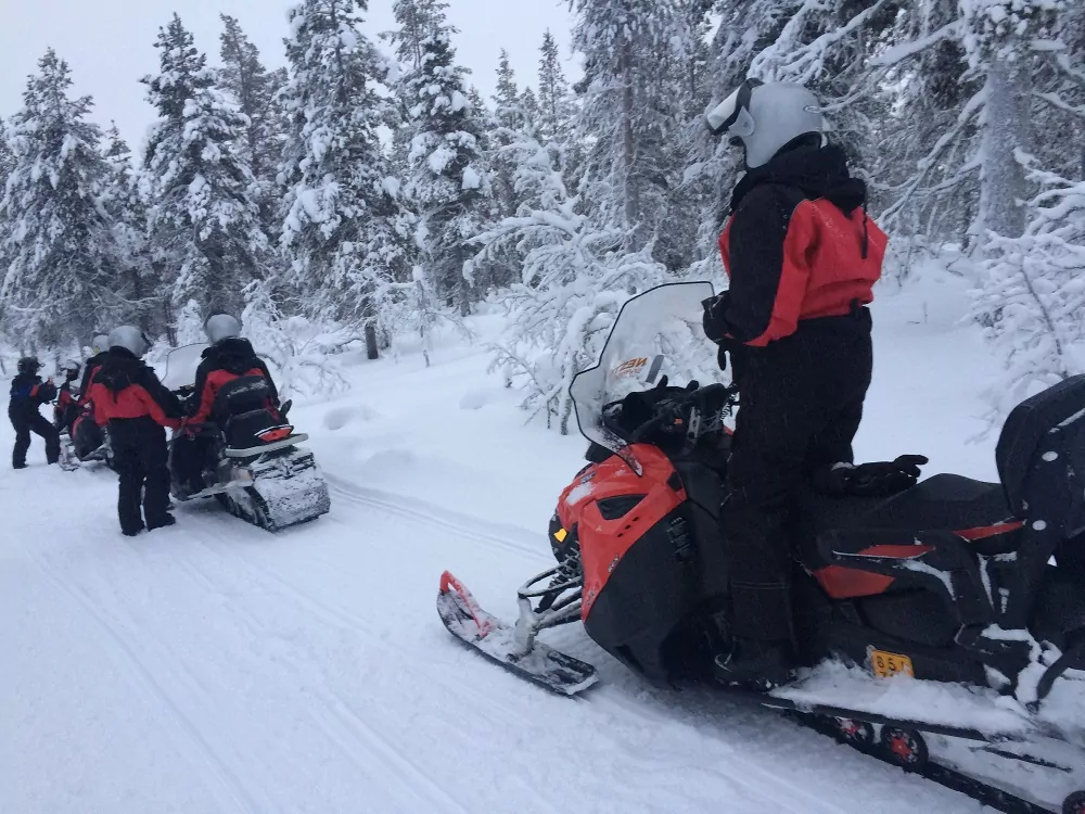 Snowmobile in Finnland