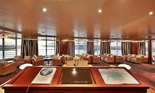 Observation Lounge mit Panorama auf dem Silversea Luxuskreuzfahrtschiff Silver Shadow