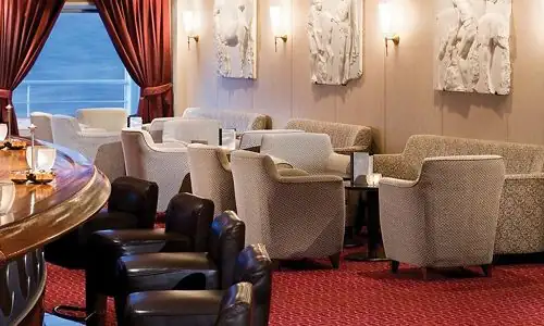 gEMÜTLICHE bAR auf dem Silversea Luxuskreuzfahrtschiff Silver Shadow
