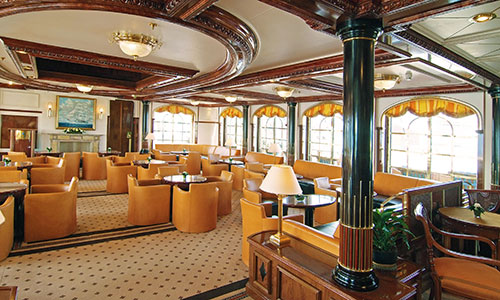 Lounge auf dem Segelschiff Sea Cloud II