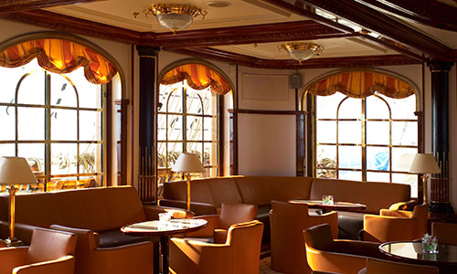 Lounge auf dem Segelschiff Sea Cloud II