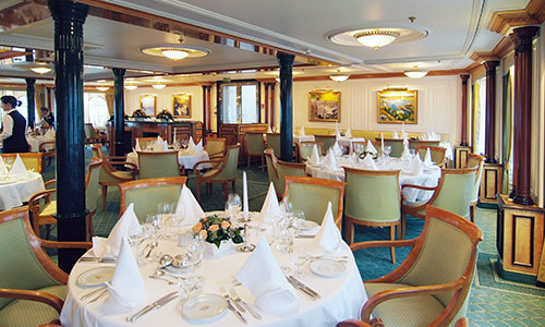 Restaurant auf dem Segelschiff Sea Cloud II