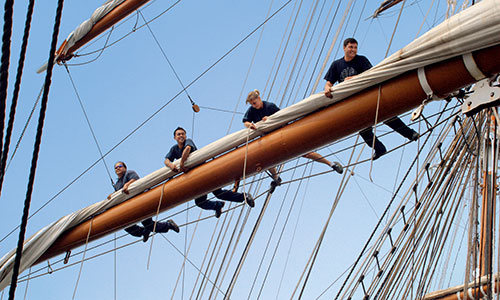 Sailing Crew auf dem Segelschiff Sea Cloud II