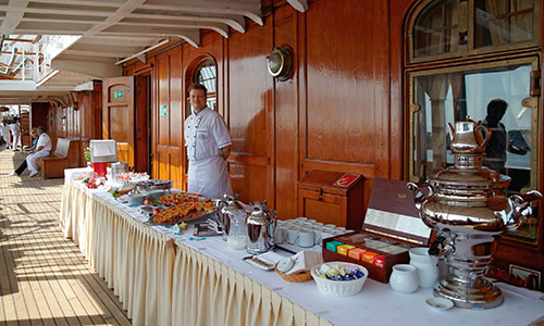 Buffet Lido Deck auf dem Segelschiff Sea Cloud
